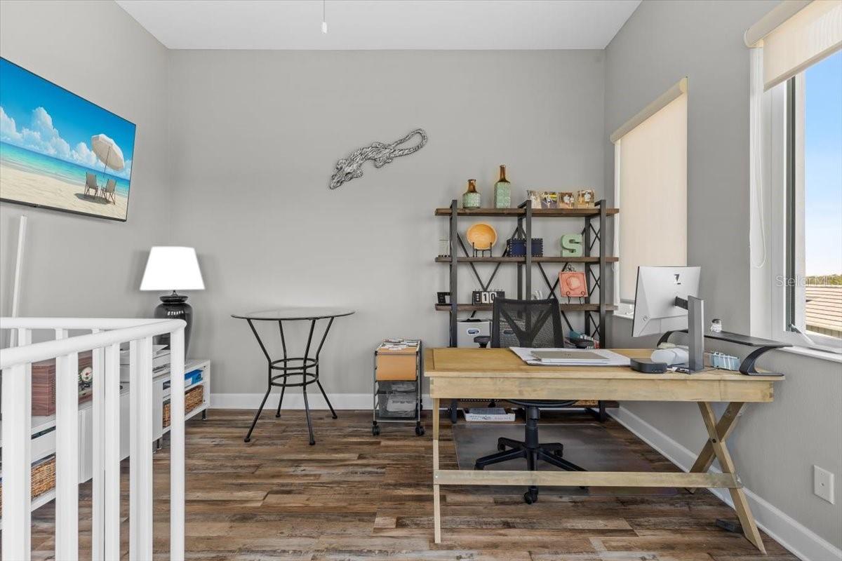 MANGROVE WALK ON HARBOUR ISLE PH 7 - Residential