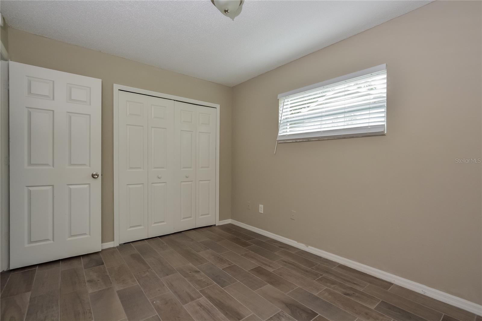 EUSTIS BRIARCLIFF SUB - Residential Lease