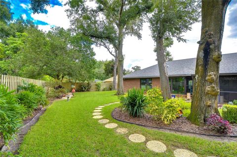 A home in VALRICO