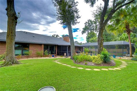 A home in VALRICO