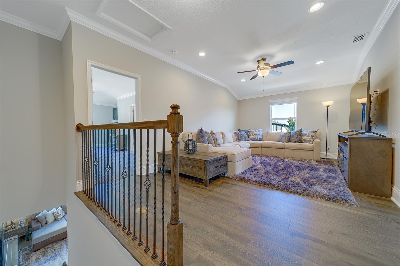 TOWNS AT BELLEAIR GROVE - Residential