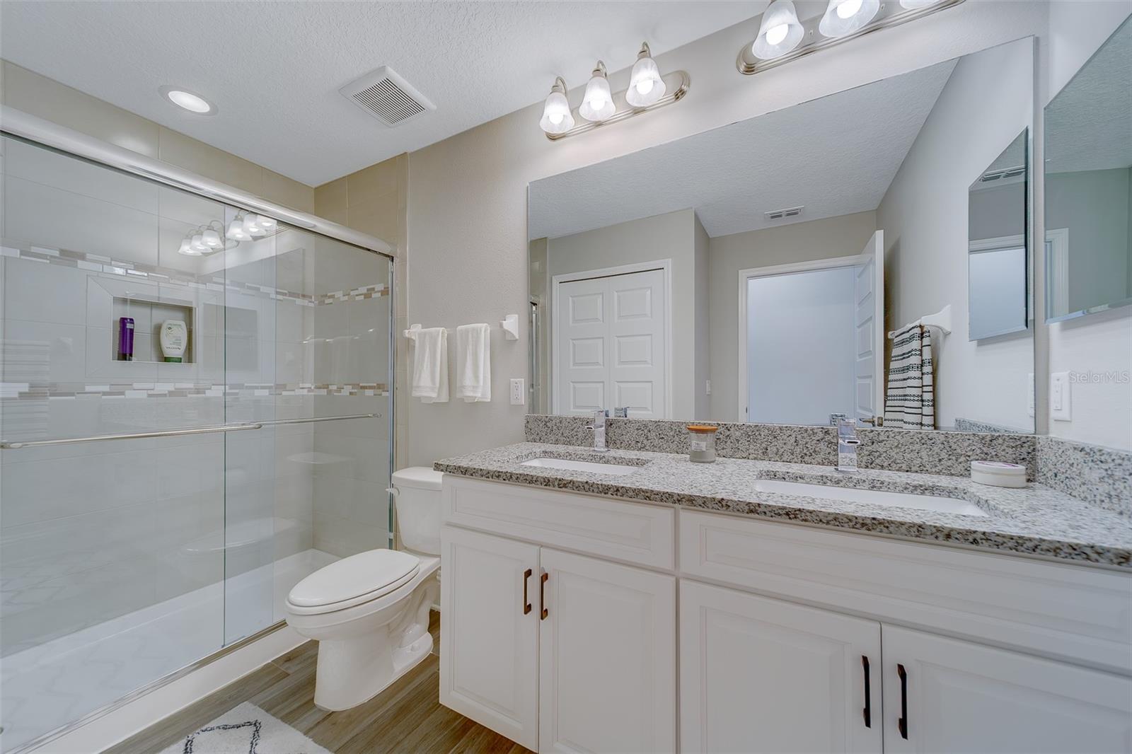 TOWNS AT BELLEAIR GROVE - Residential