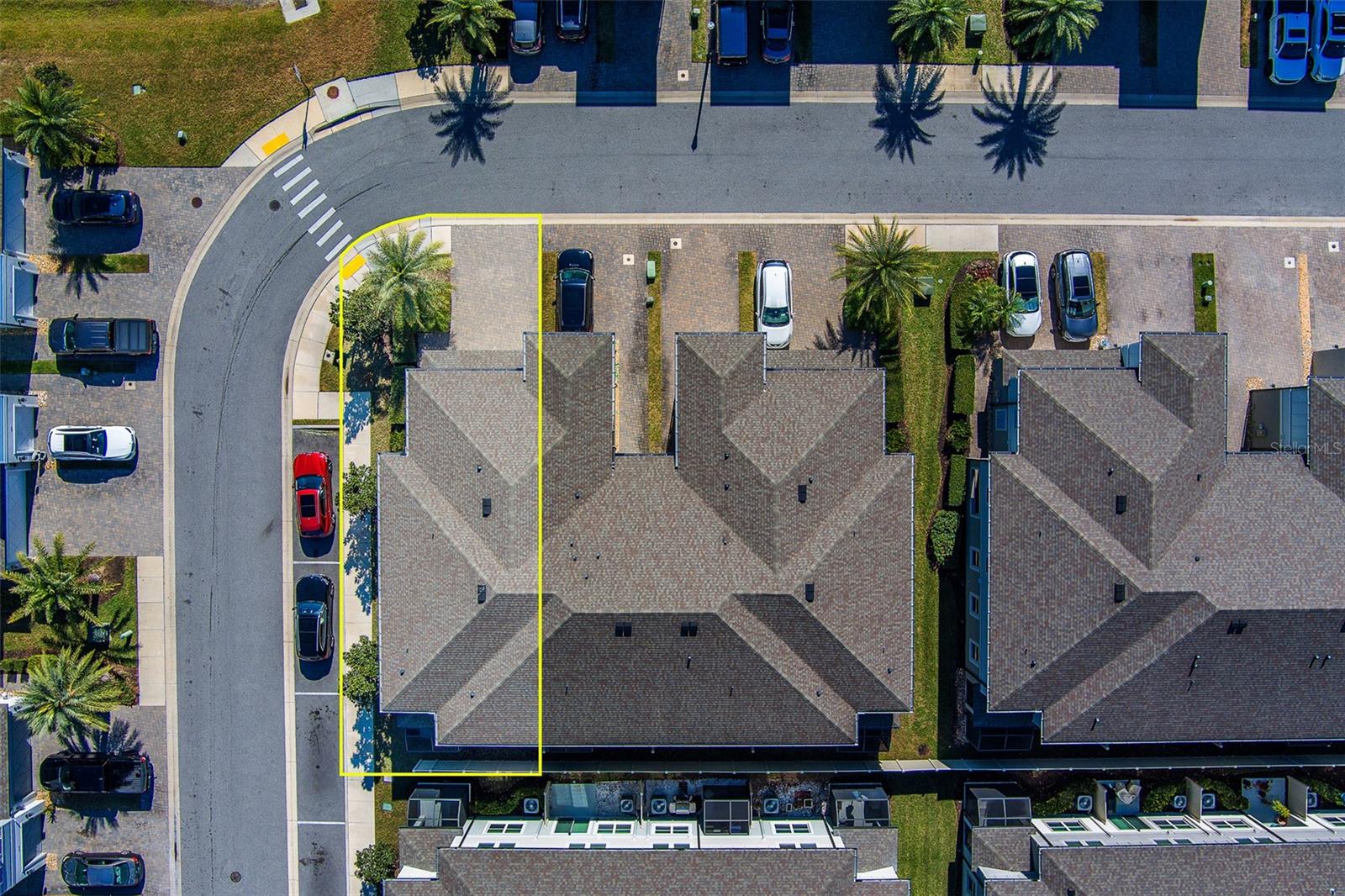 TOWNS AT BELLEAIR GROVE - Residential