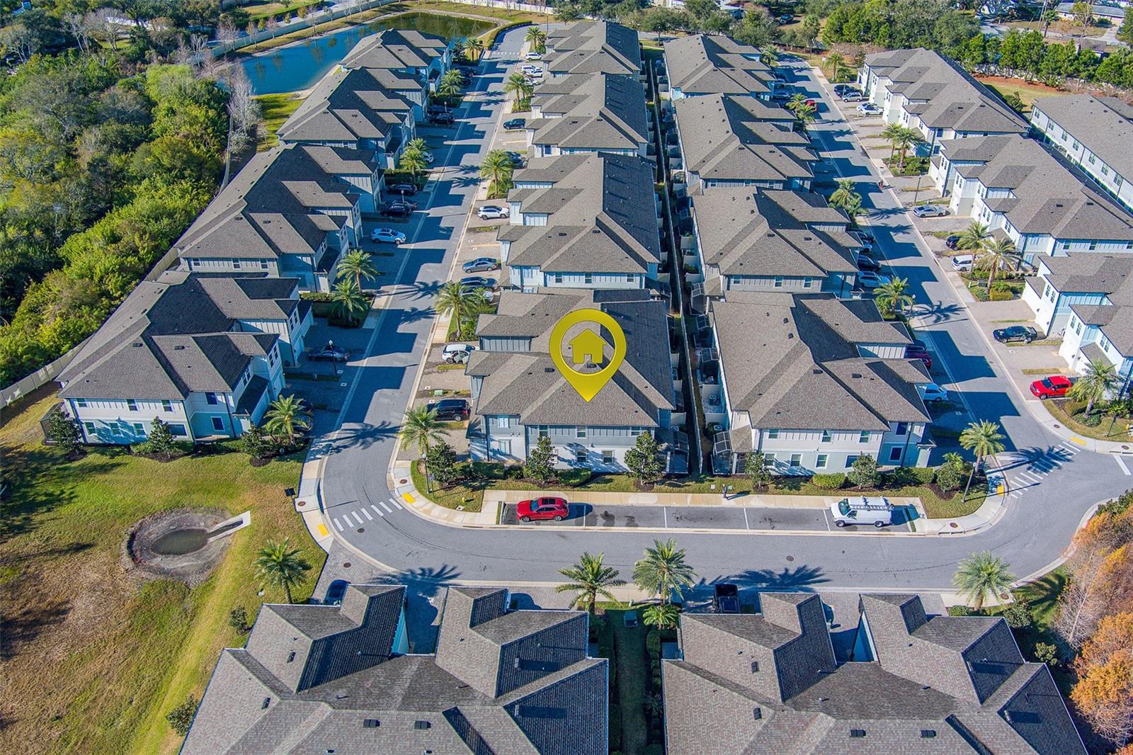 TOWNS AT BELLEAIR GROVE - Residential