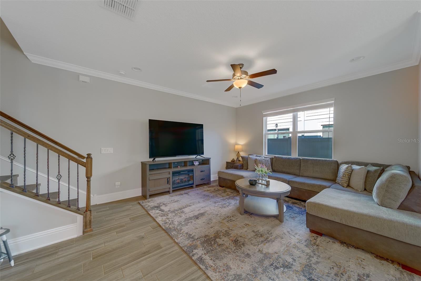 TOWNS AT BELLEAIR GROVE - Residential