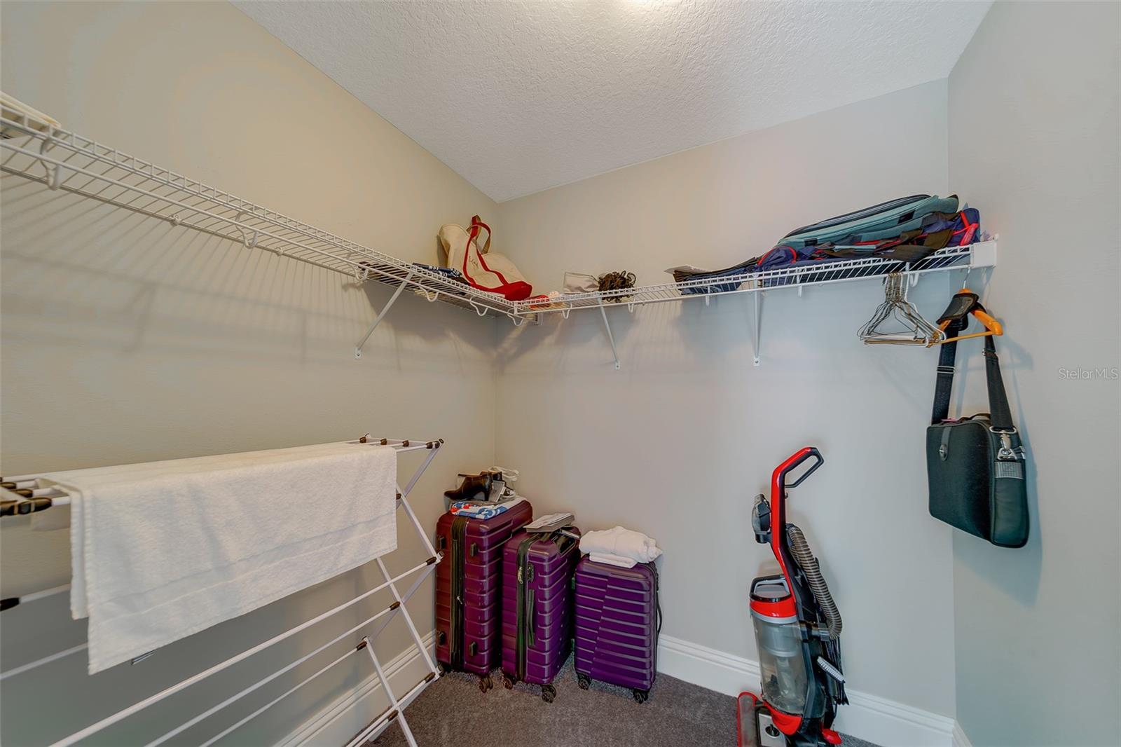 TOWNS AT BELLEAIR GROVE - Residential