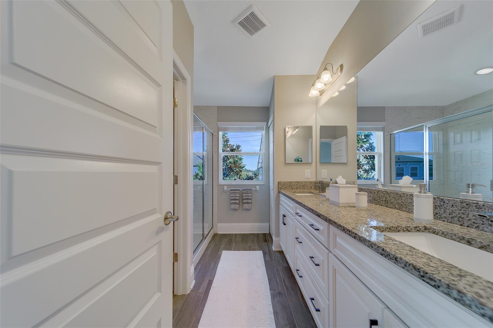 TOWNS AT BELLEAIR GROVE - Residential