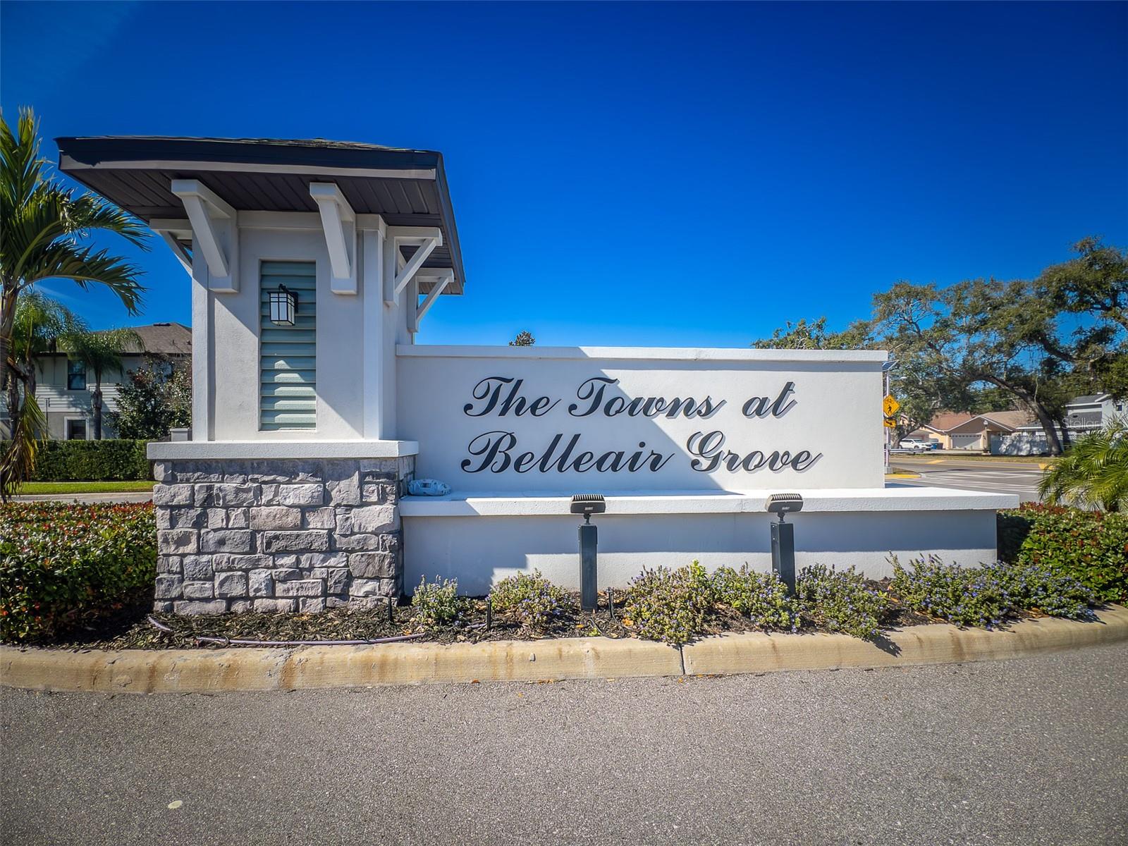 TOWNS AT BELLEAIR GROVE - Residential