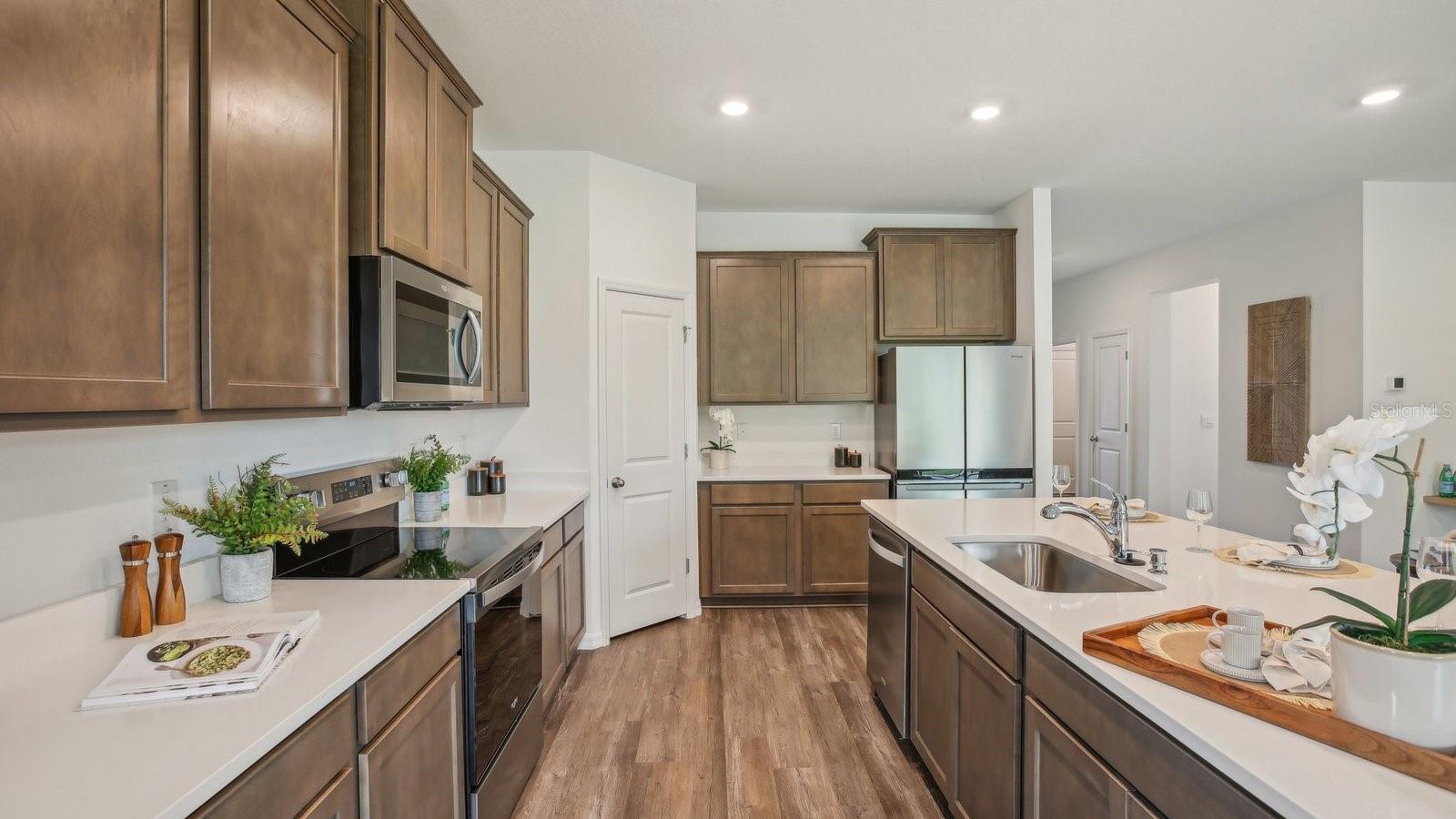 TWO RIVERS - Residential