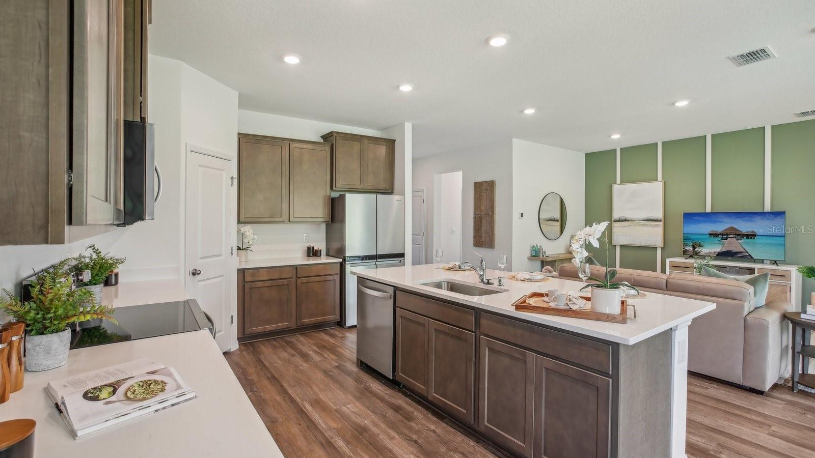 TWO RIVERS - Residential