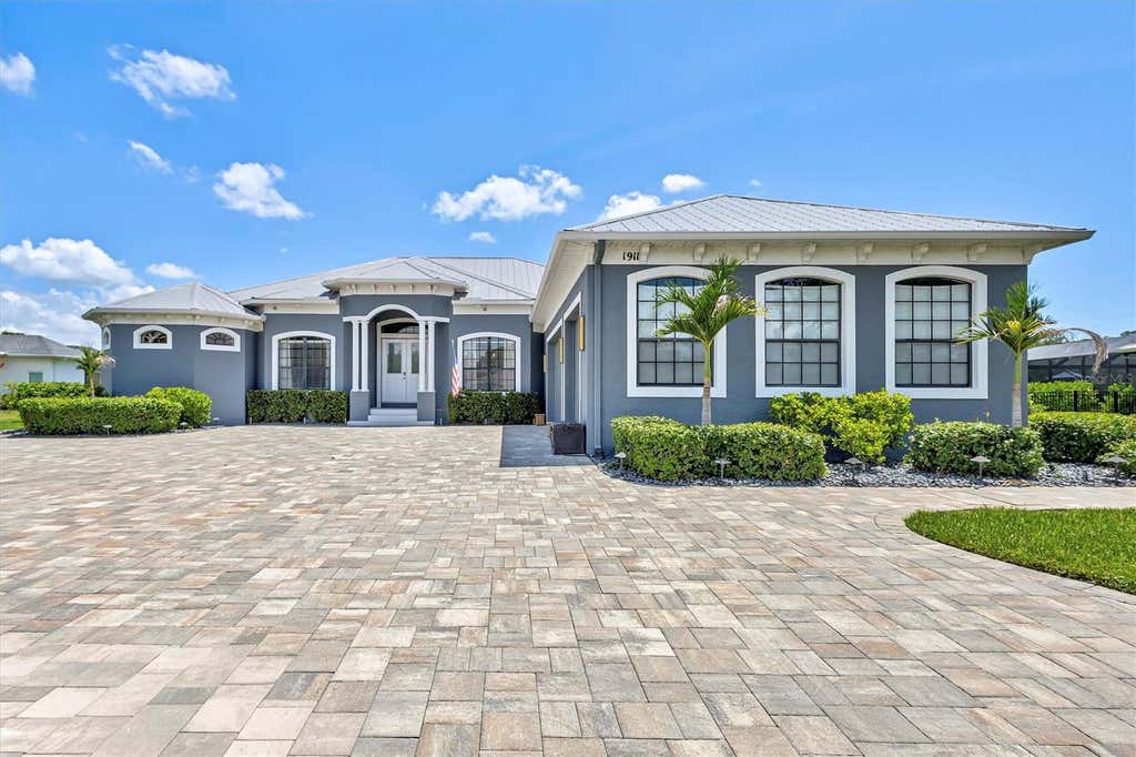 Photo of 1911 148th Court E, Bradenton, FL 34212 (MLS # A4700824)