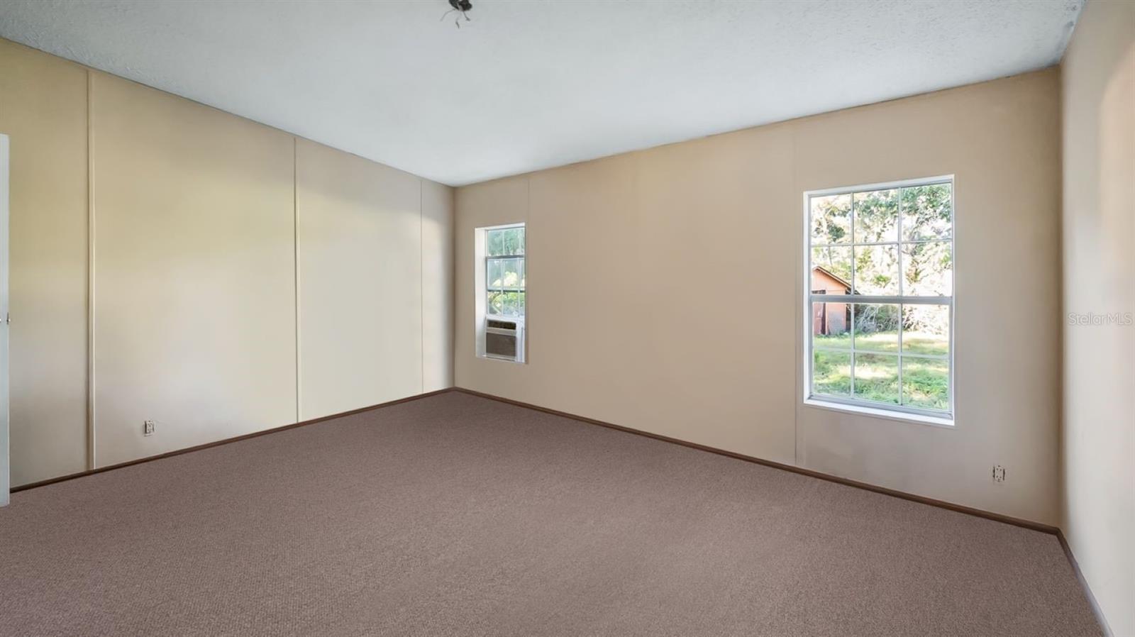 MOBILE HOME NOT IN PARK - Residential