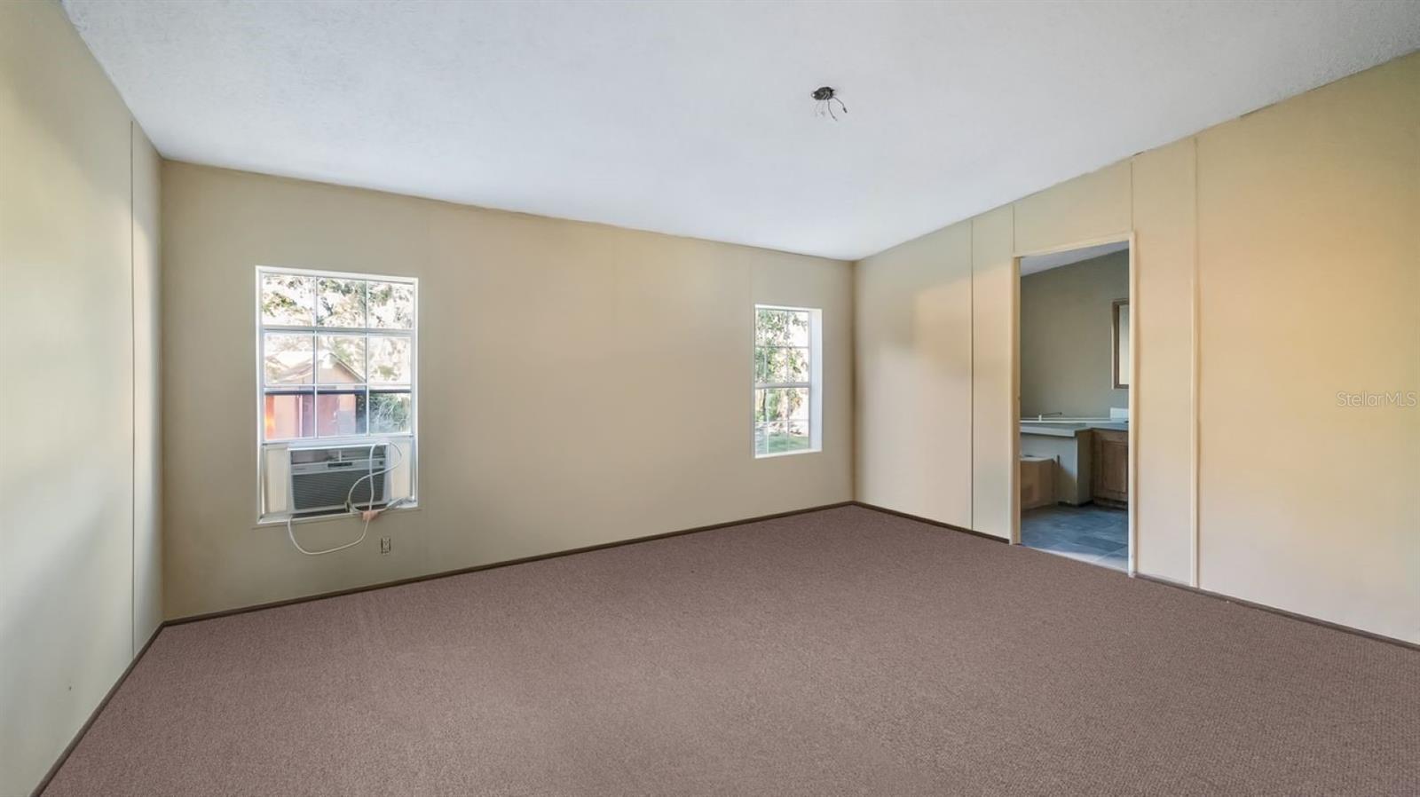 MOBILE HOME NOT IN PARK - Residential