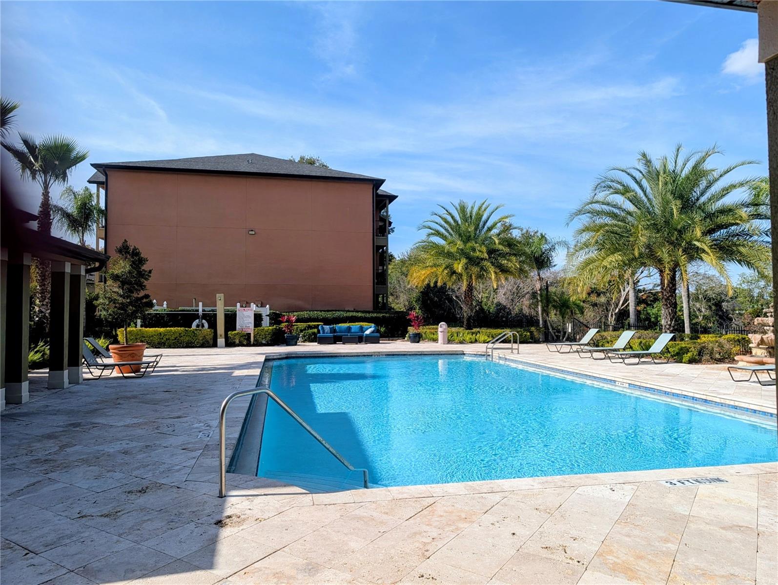 FOUNTAINS/METRO WEST - Residential