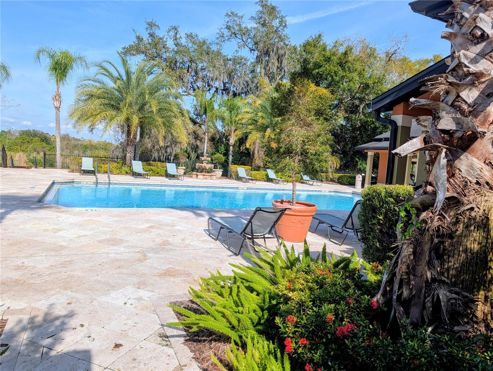 FOUNTAINS/METRO WEST - Residential