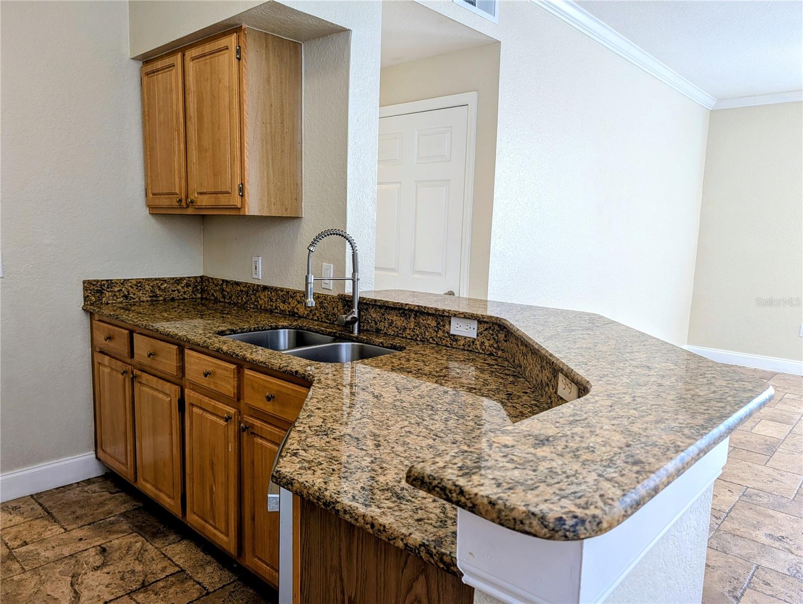 FOUNTAINS/METRO WEST - Residential