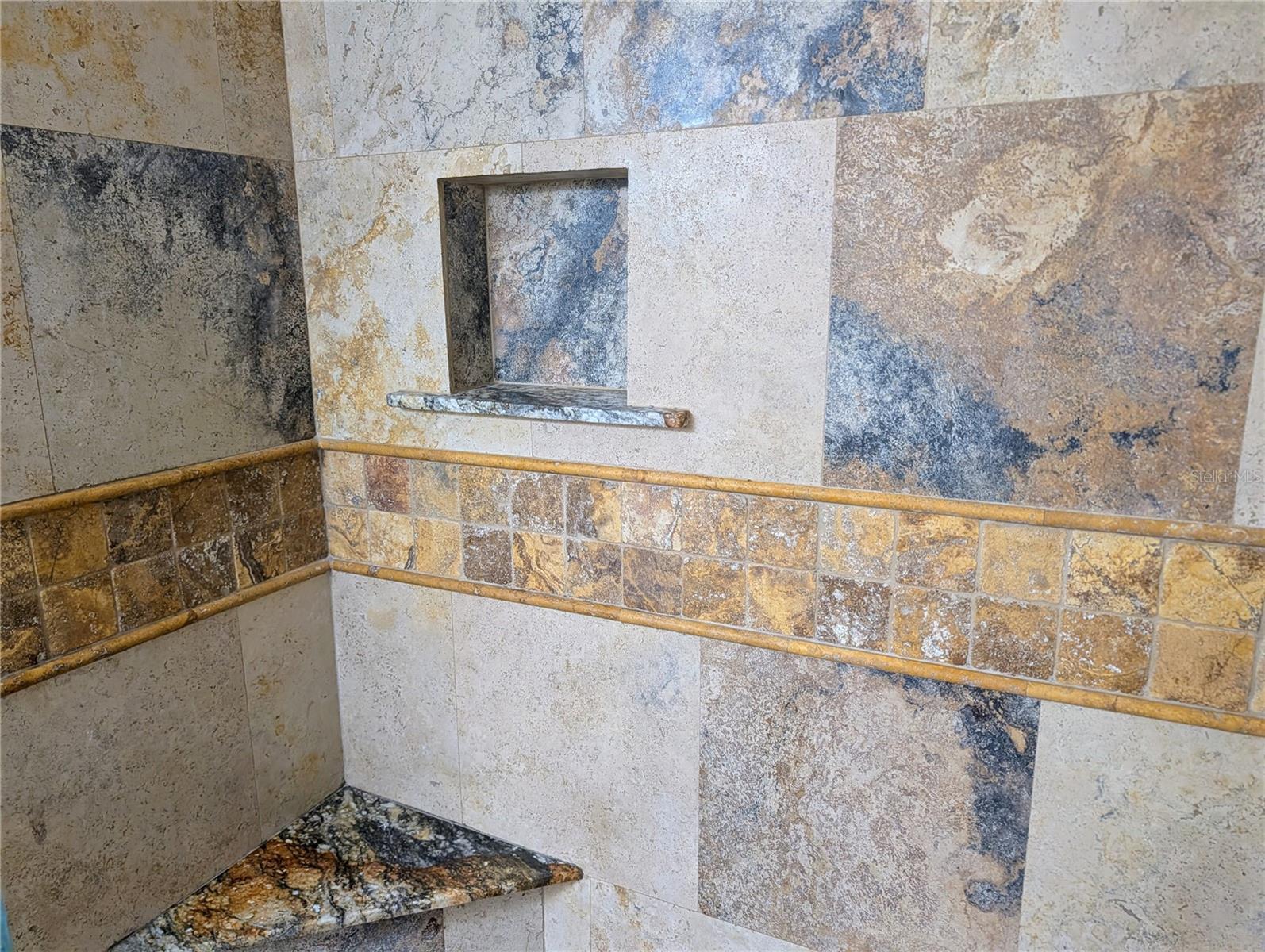 FOUNTAINS/METRO WEST - Residential