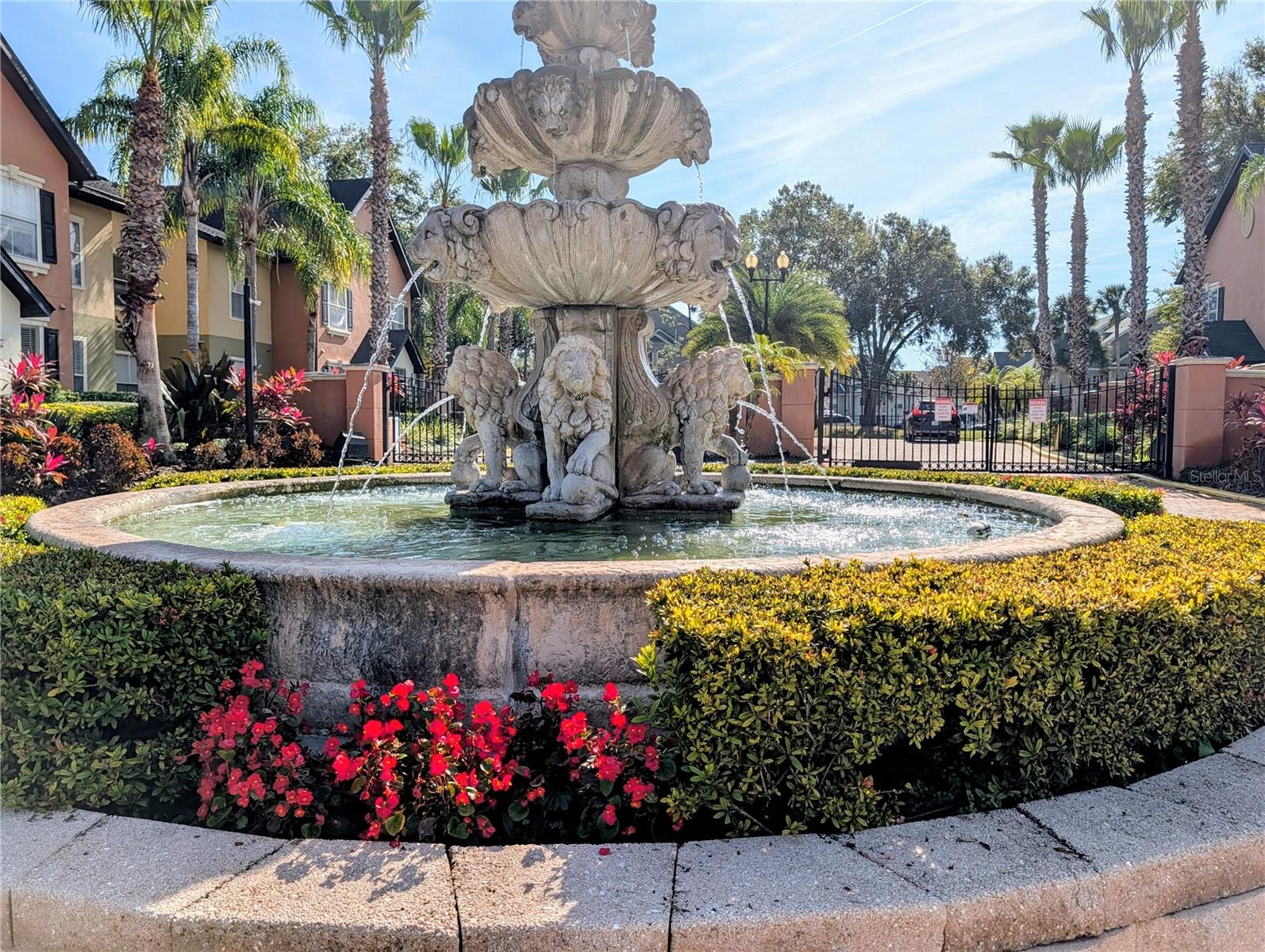 FOUNTAINS/METRO WEST - Residential