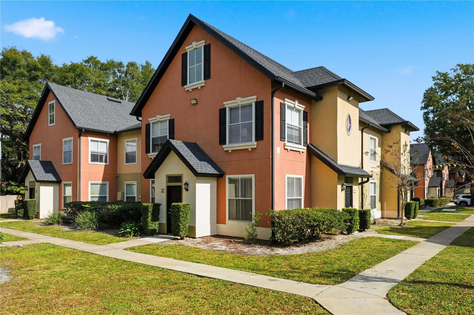 FOUNTAINS/METRO WEST - Residential