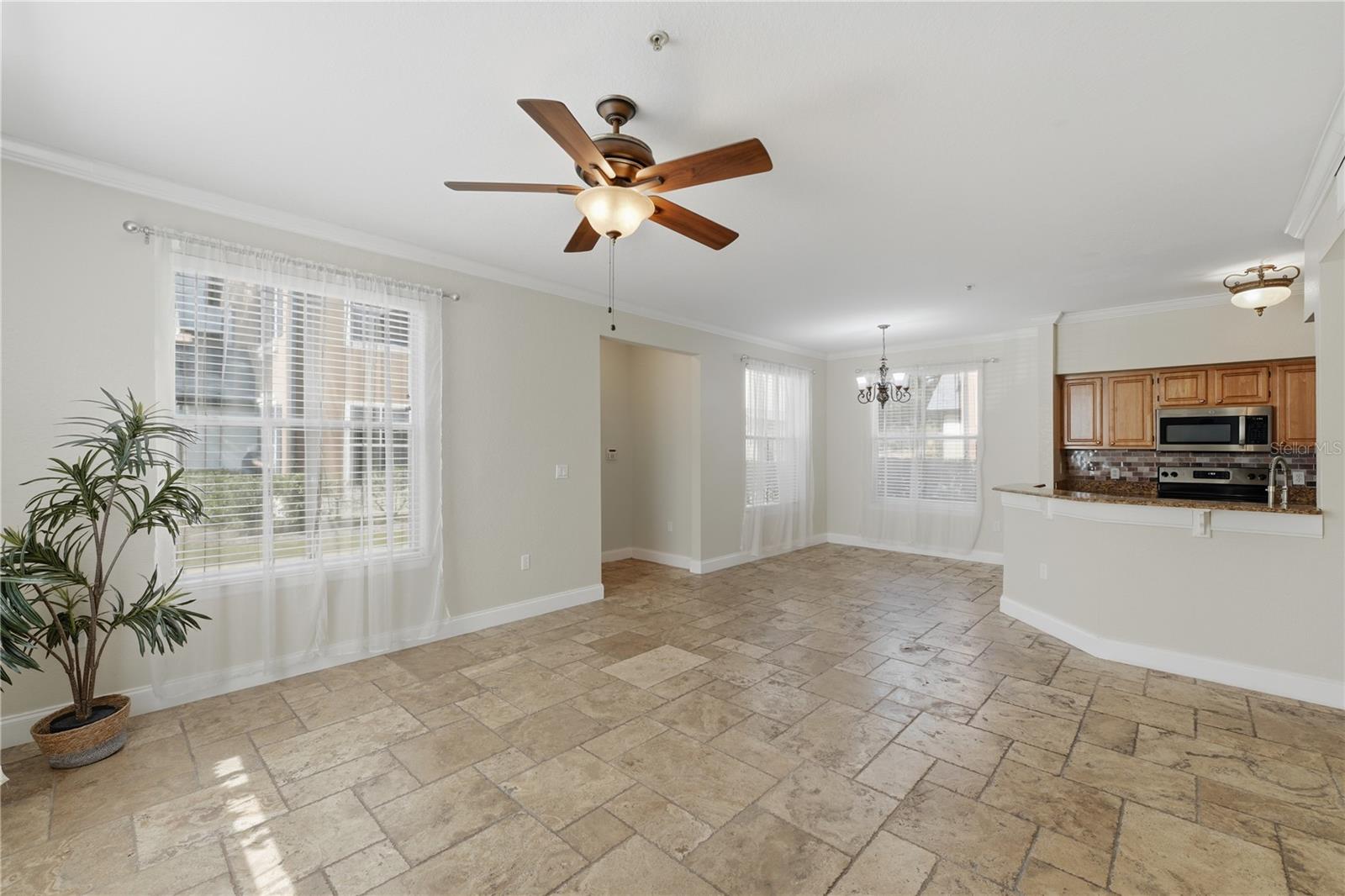 FOUNTAINS/METRO WEST - Residential