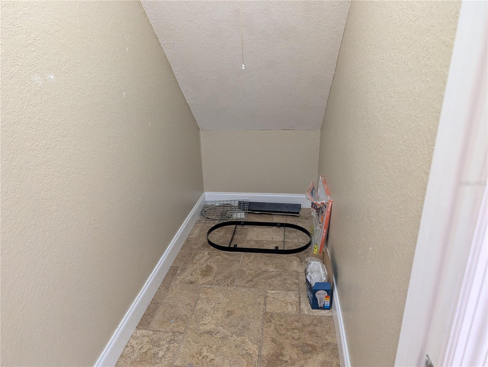 FOUNTAINS/METRO WEST - Residential