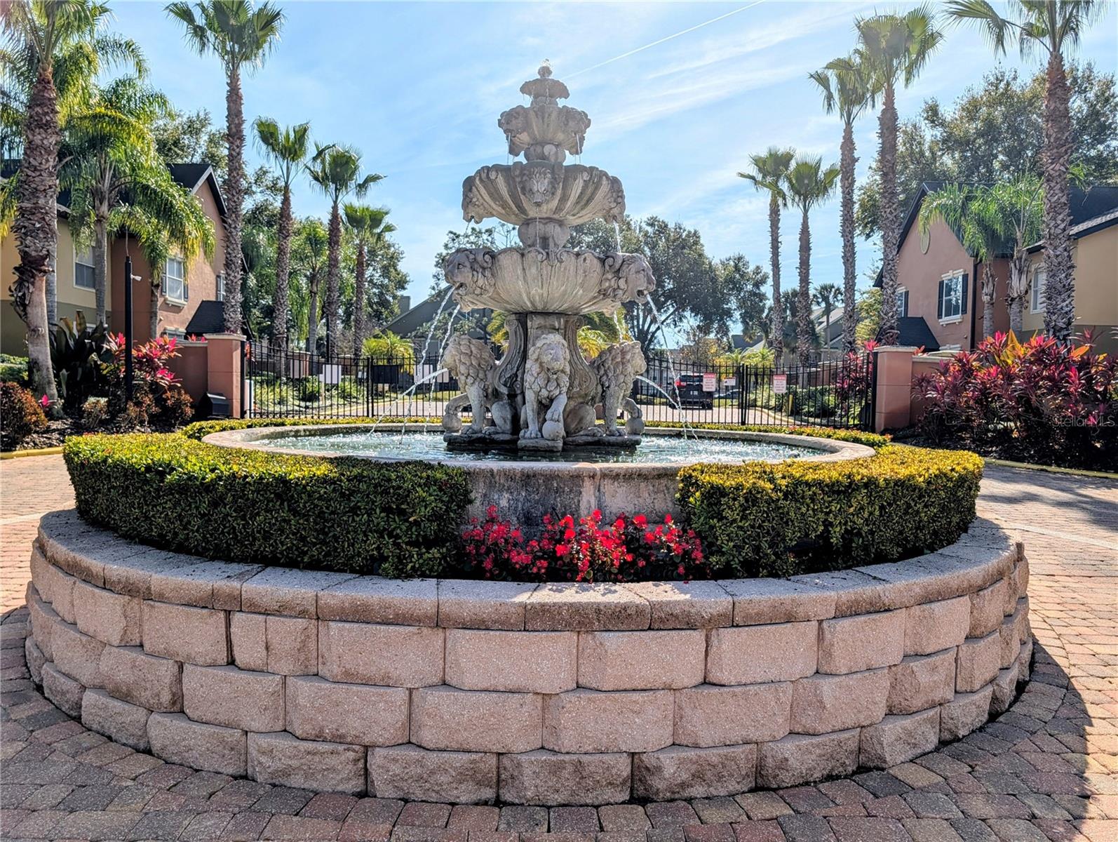 FOUNTAINS/METRO WEST - Residential