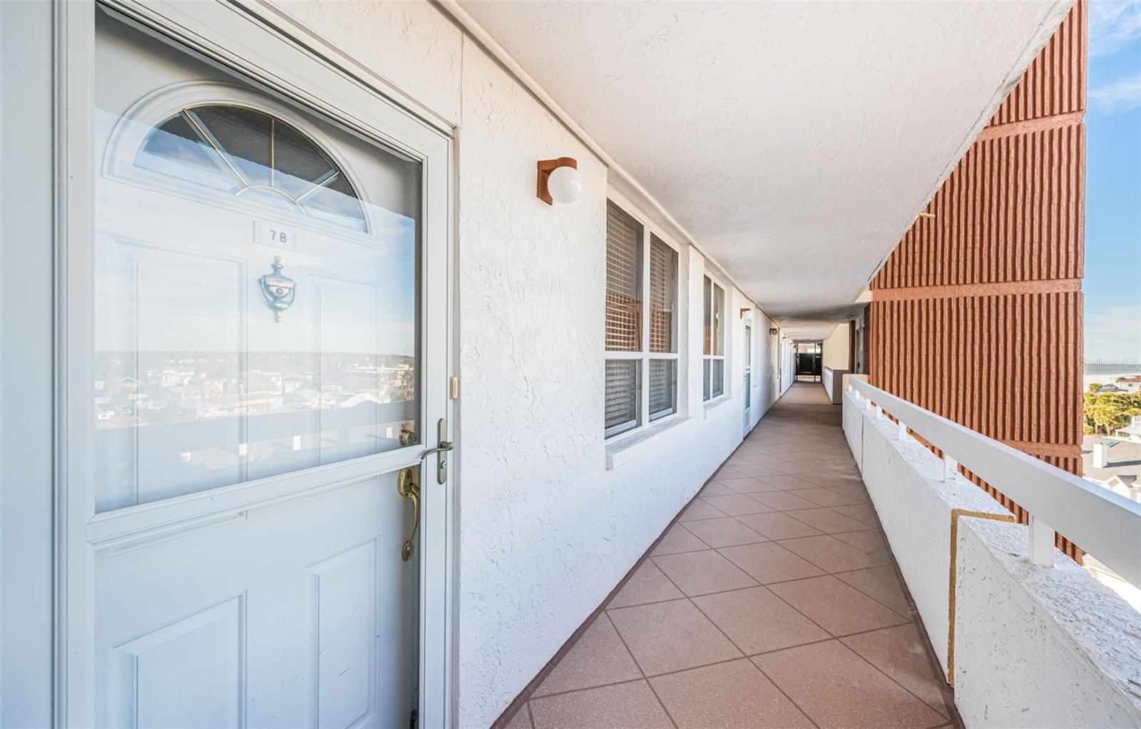 REDINGTON TOWERS 3 CONDO - Residential