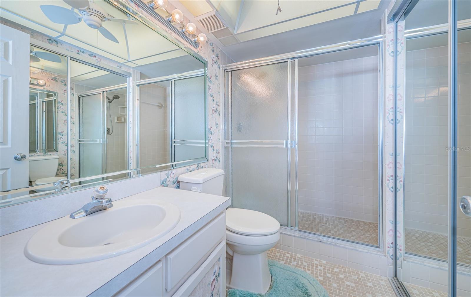 REDINGTON TOWERS 3 CONDO - Residential