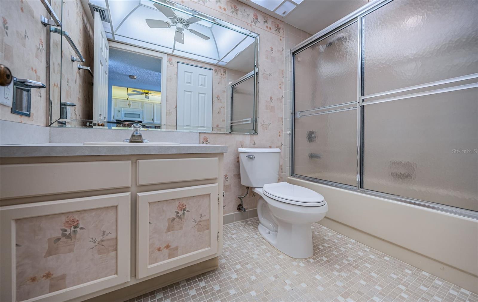 REDINGTON TOWERS 3 CONDO - Residential