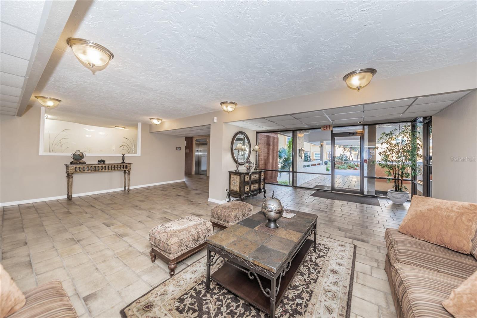 REDINGTON TOWERS 3 CONDO - Residential