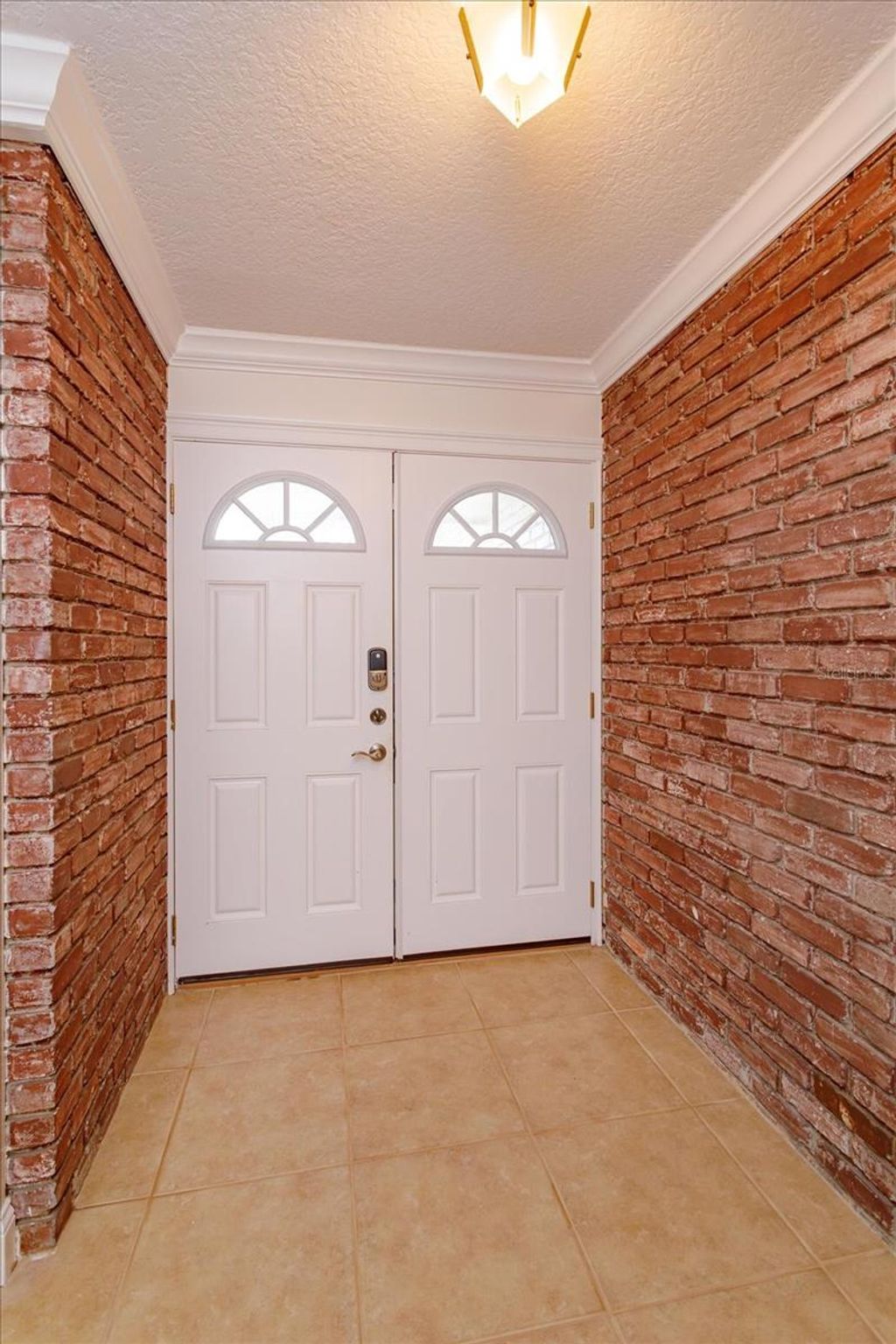 Photo of 326 Fitzhugh Road, Winter Park, FL 32792 (MLS # O6372053)