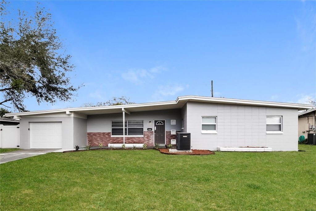 Photo of 613 Morocco Avenue, Orlando, FL 32807 (MLS # O6365812)