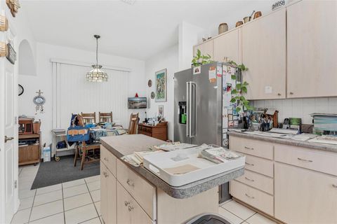 Tiny photo for 6274 Sailboat Avenue, Tavares, FL 32778 (MLS # G5112173)
