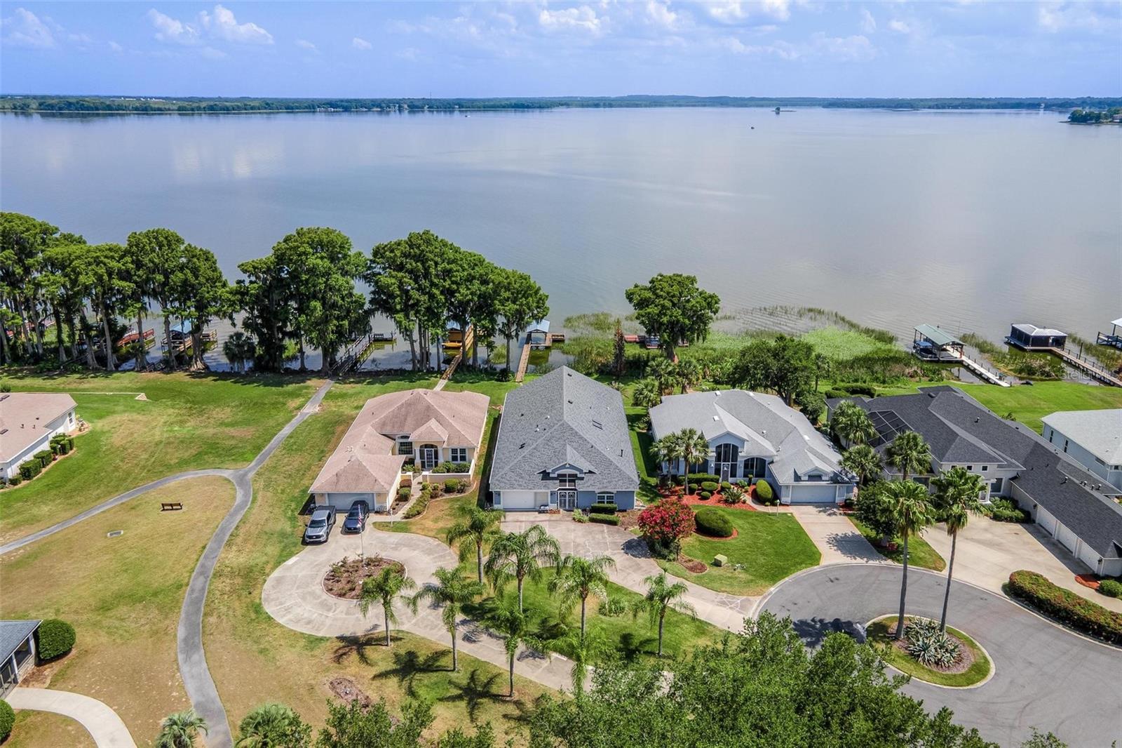 ROYAL HARBOR PH 01 - Residential