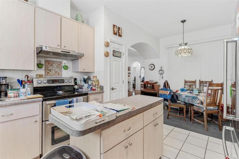 Tiny photo for 6274 Sailboat Avenue, Tavares, FL 32778 (MLS # G5112173)