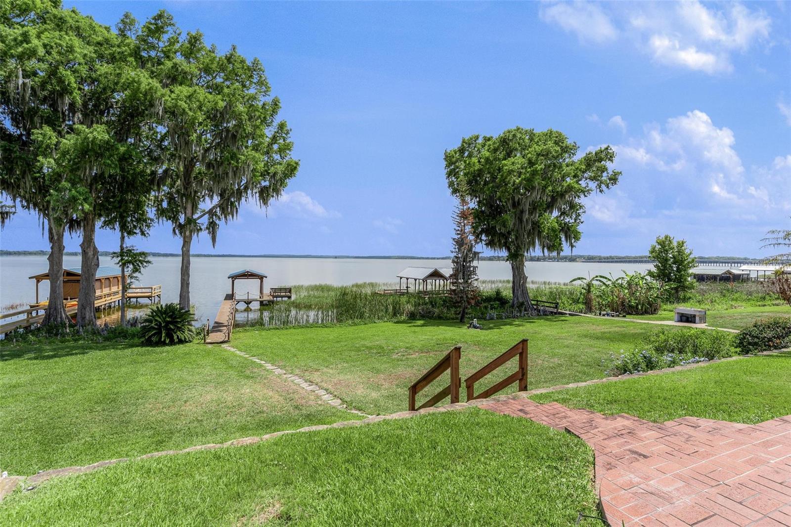 ROYAL HARBOR PH 01 - Residential