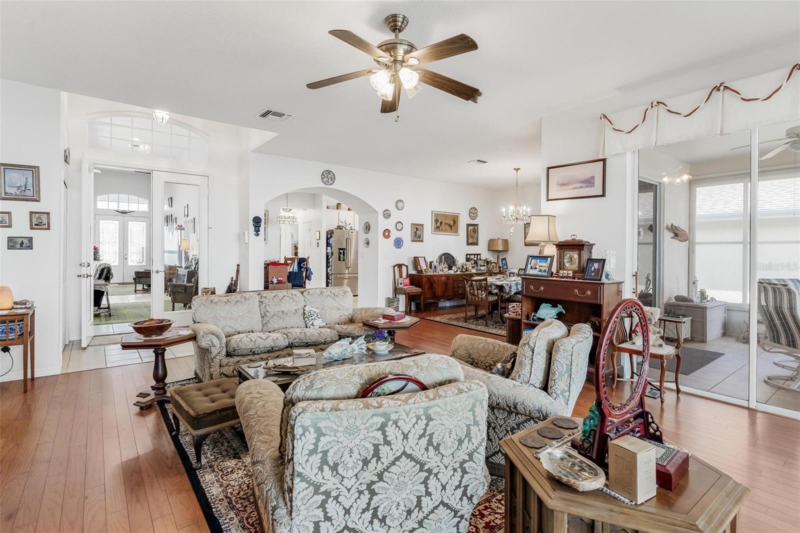 ROYAL HARBOR PH 01 - Residential