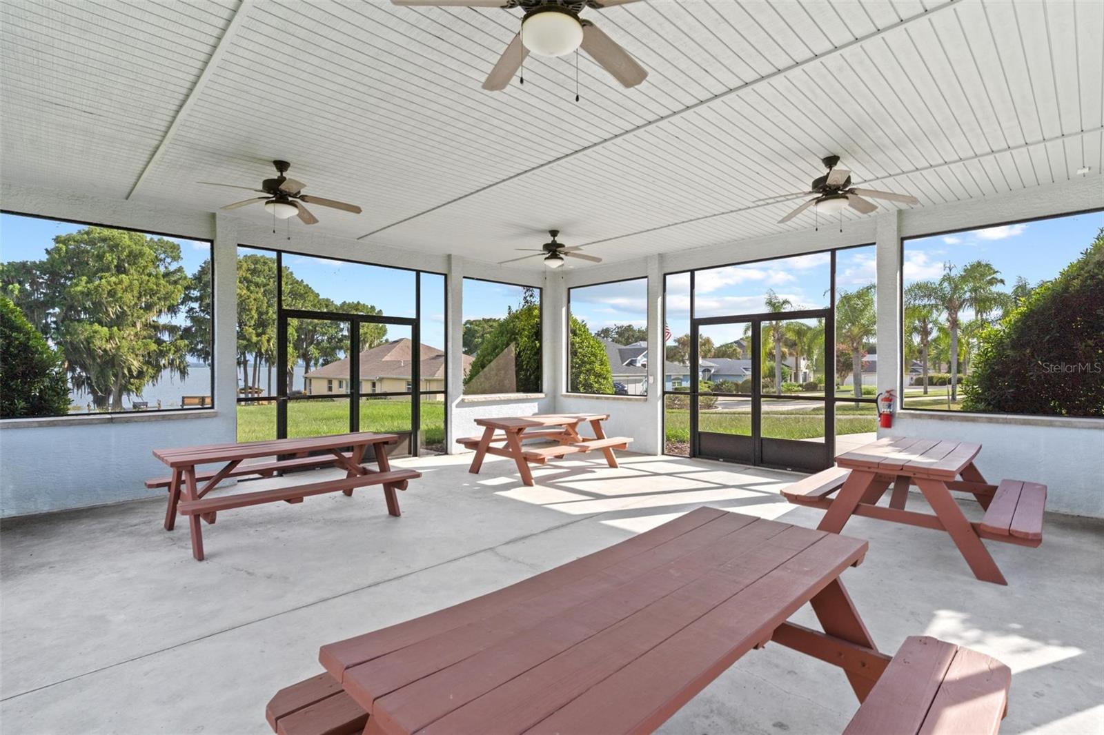 ROYAL HARBOR PH 01 - Residential