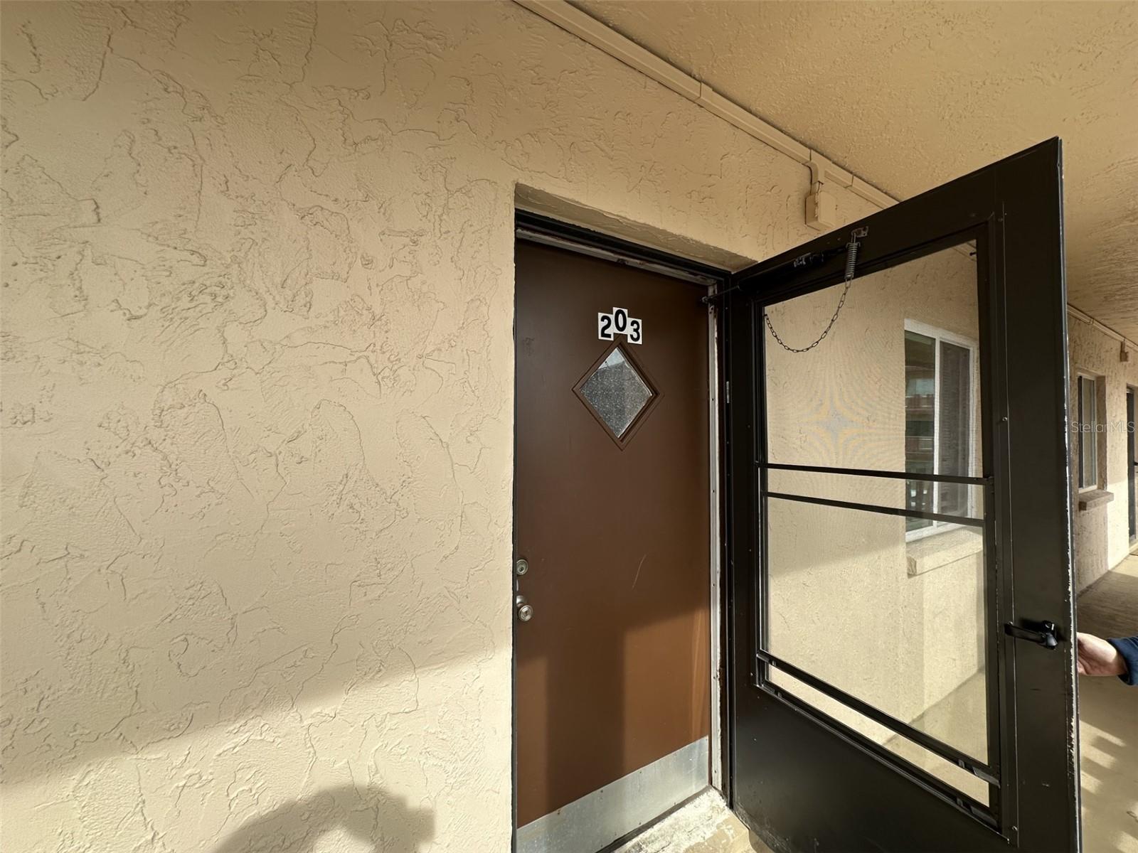 BAYSHORE ON THE LAKE APTS SEC 2 - Residential Lease