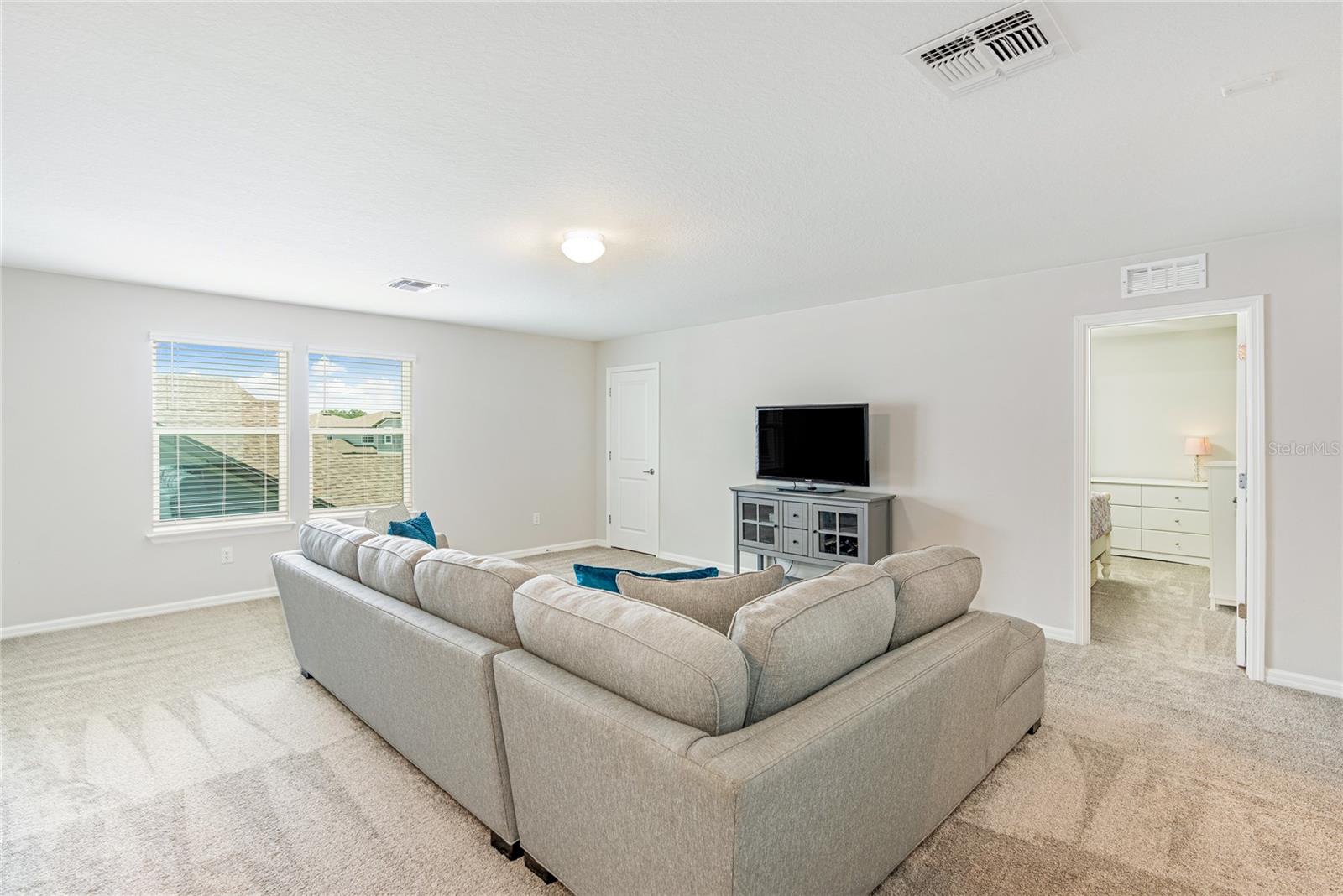 EPPERSON NORTH VILLAGE C-2B - Residential Lease