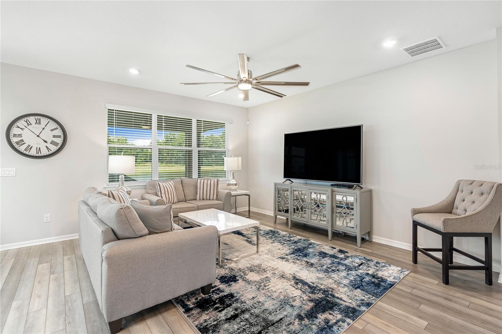 EPPERSON NORTH VILLAGE C-2B - Residential Lease