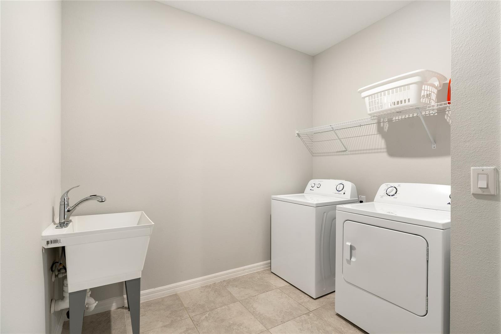 EPPERSON NORTH VILLAGE C-2B - Residential Lease