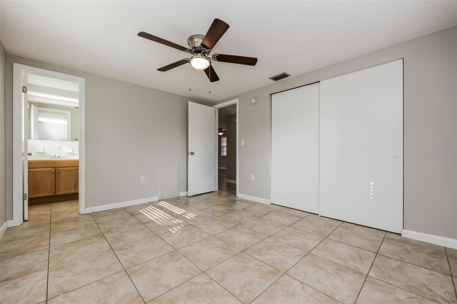 EMBASSY HILLS - Residential