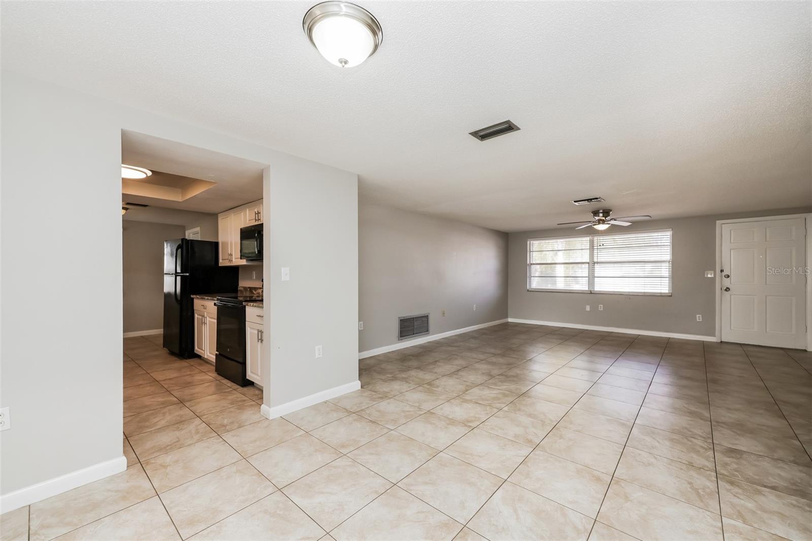 EMBASSY HILLS - Residential