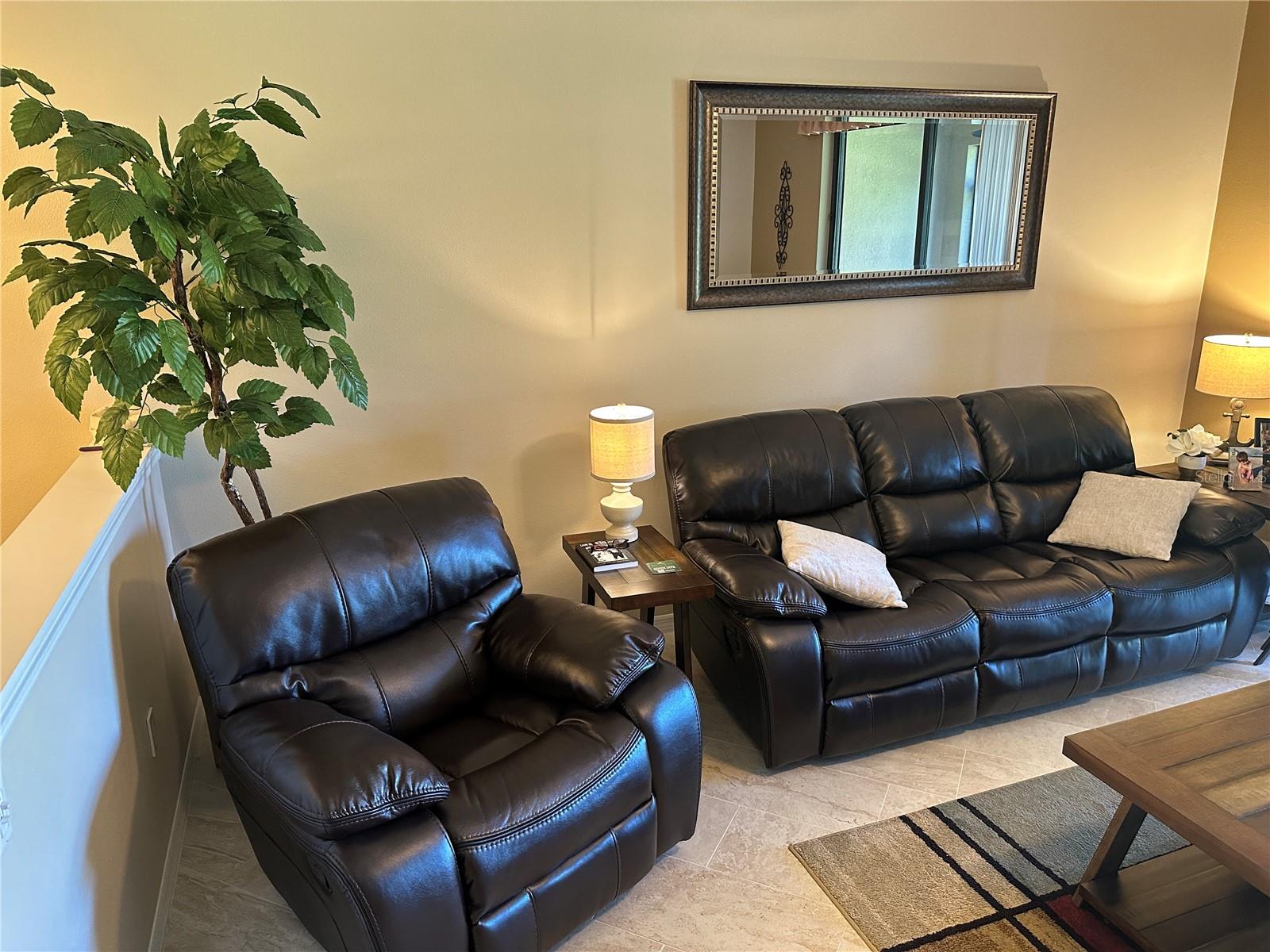 PALMA SOLA TRACE CONDO OR2185/736 - Residential Lease