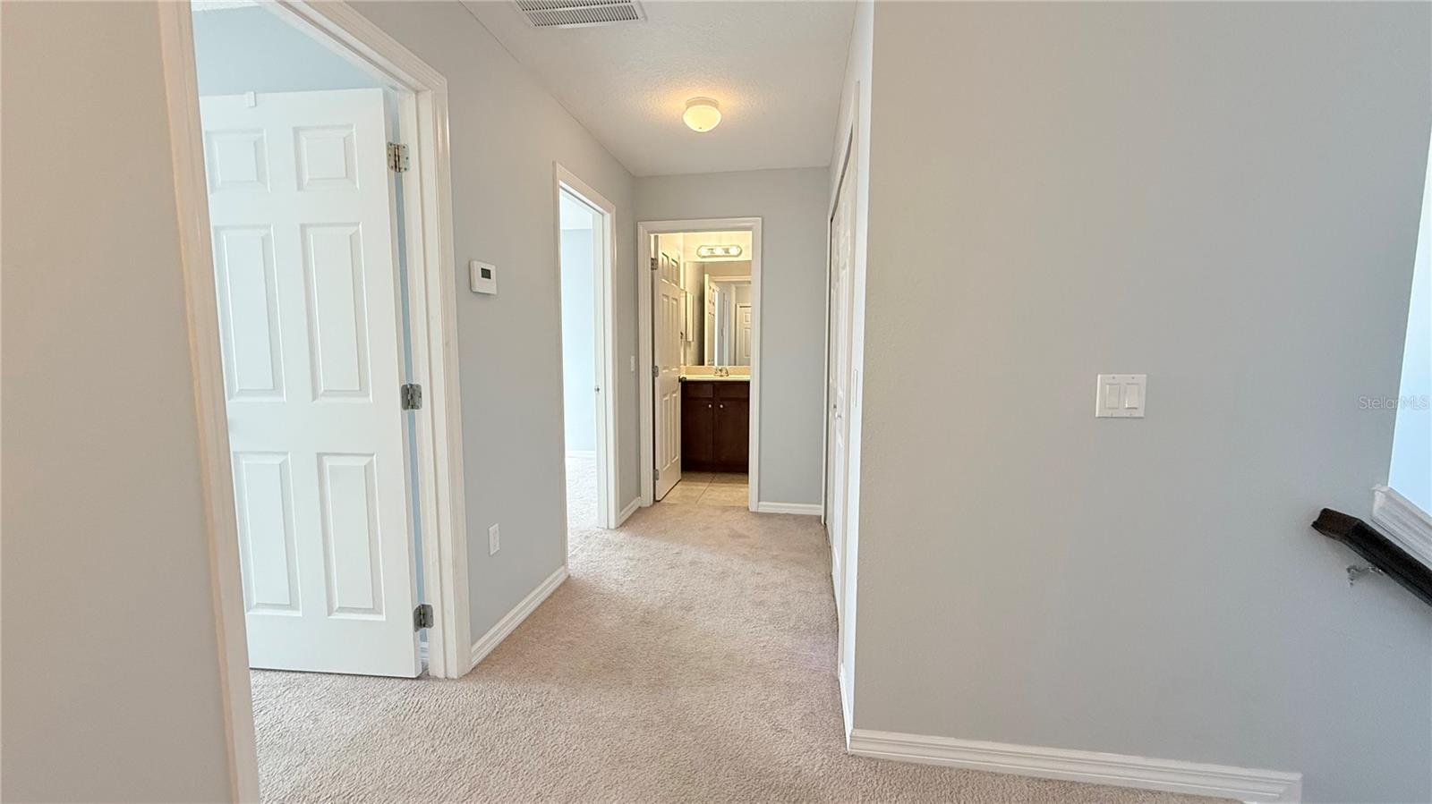 OAK RIDGE - Residential Lease