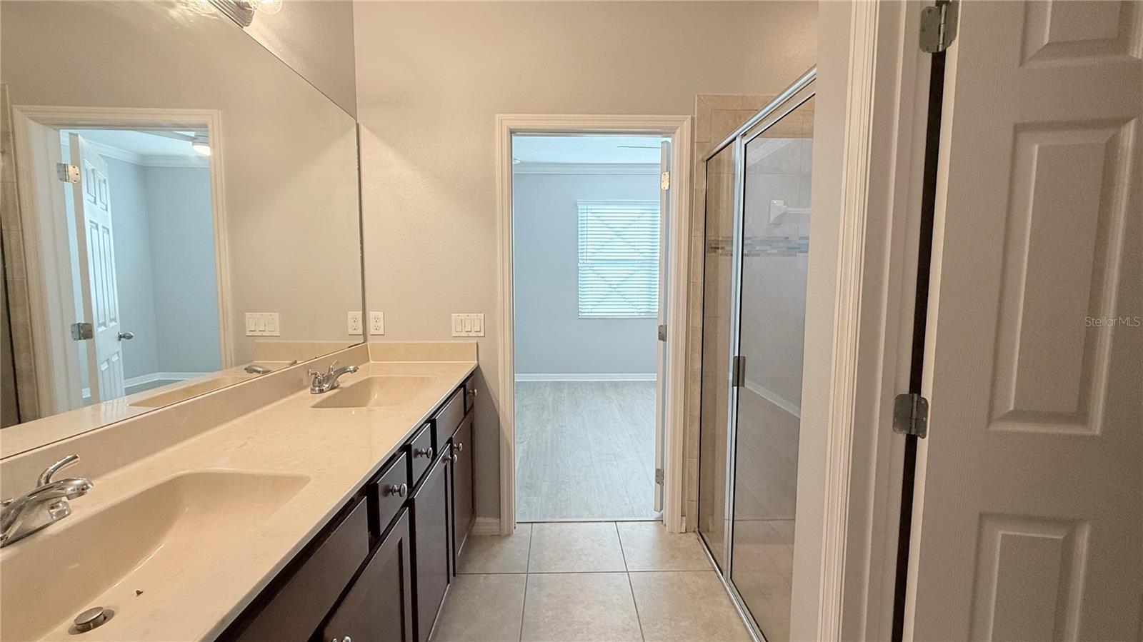 OAK RIDGE - Residential Lease