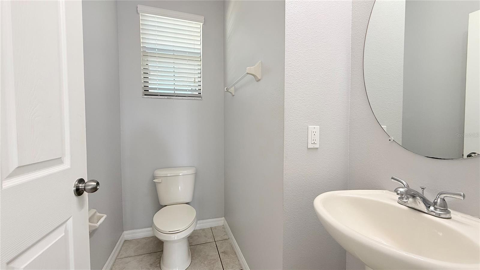 OAK RIDGE - Residential Lease