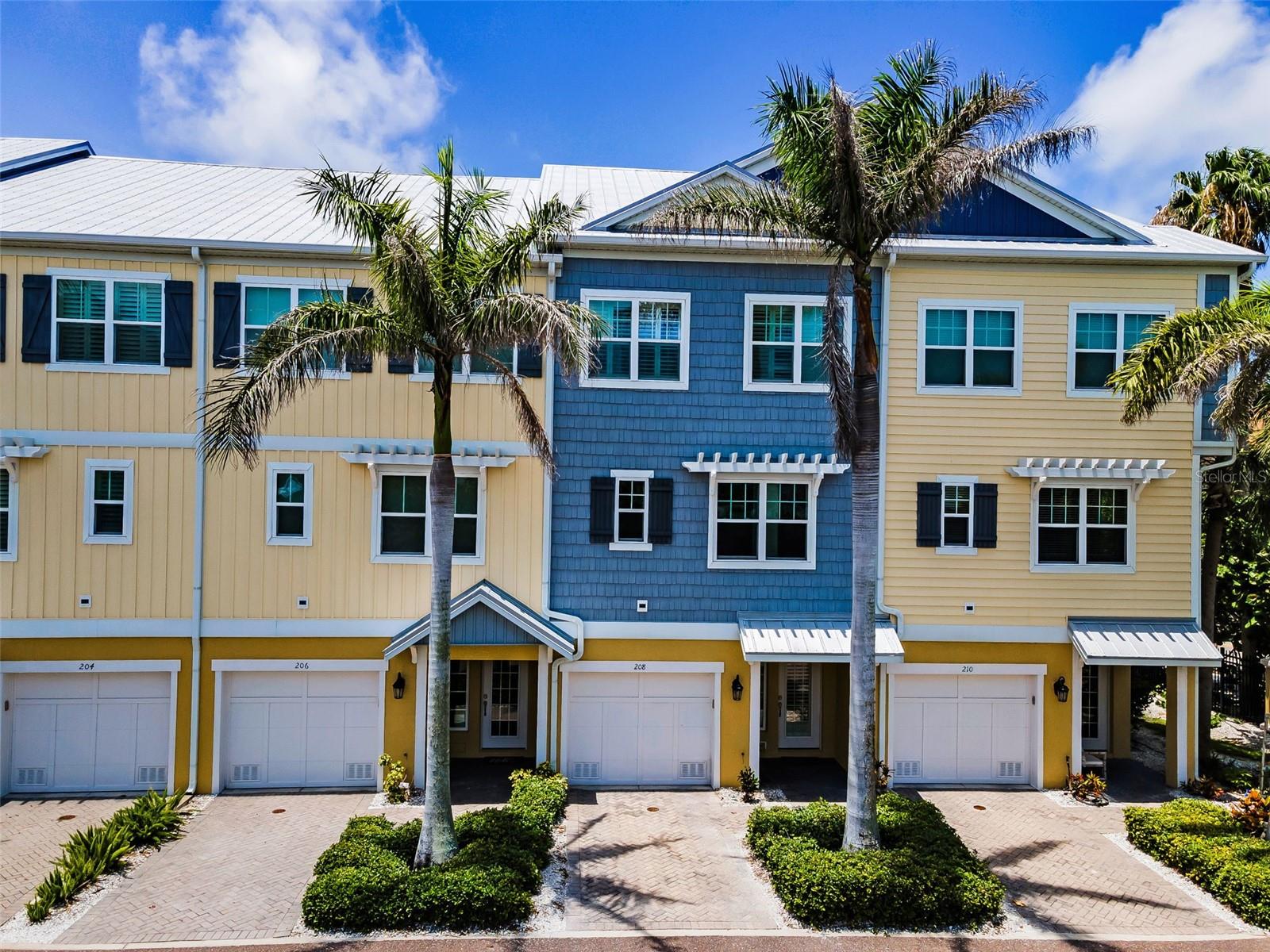 208 HAVEN BEACH COURT