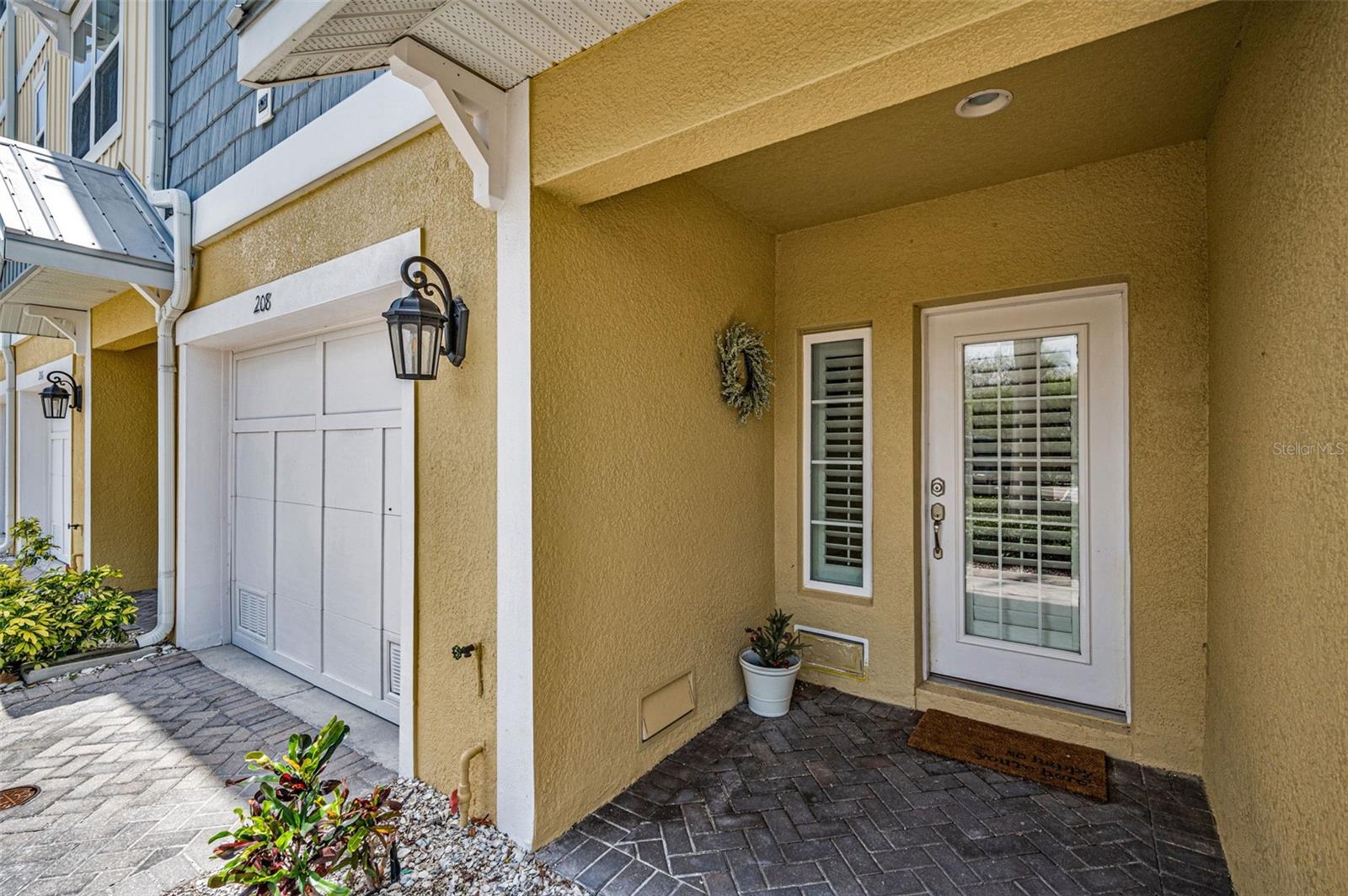 208 HAVEN BEACH COURT